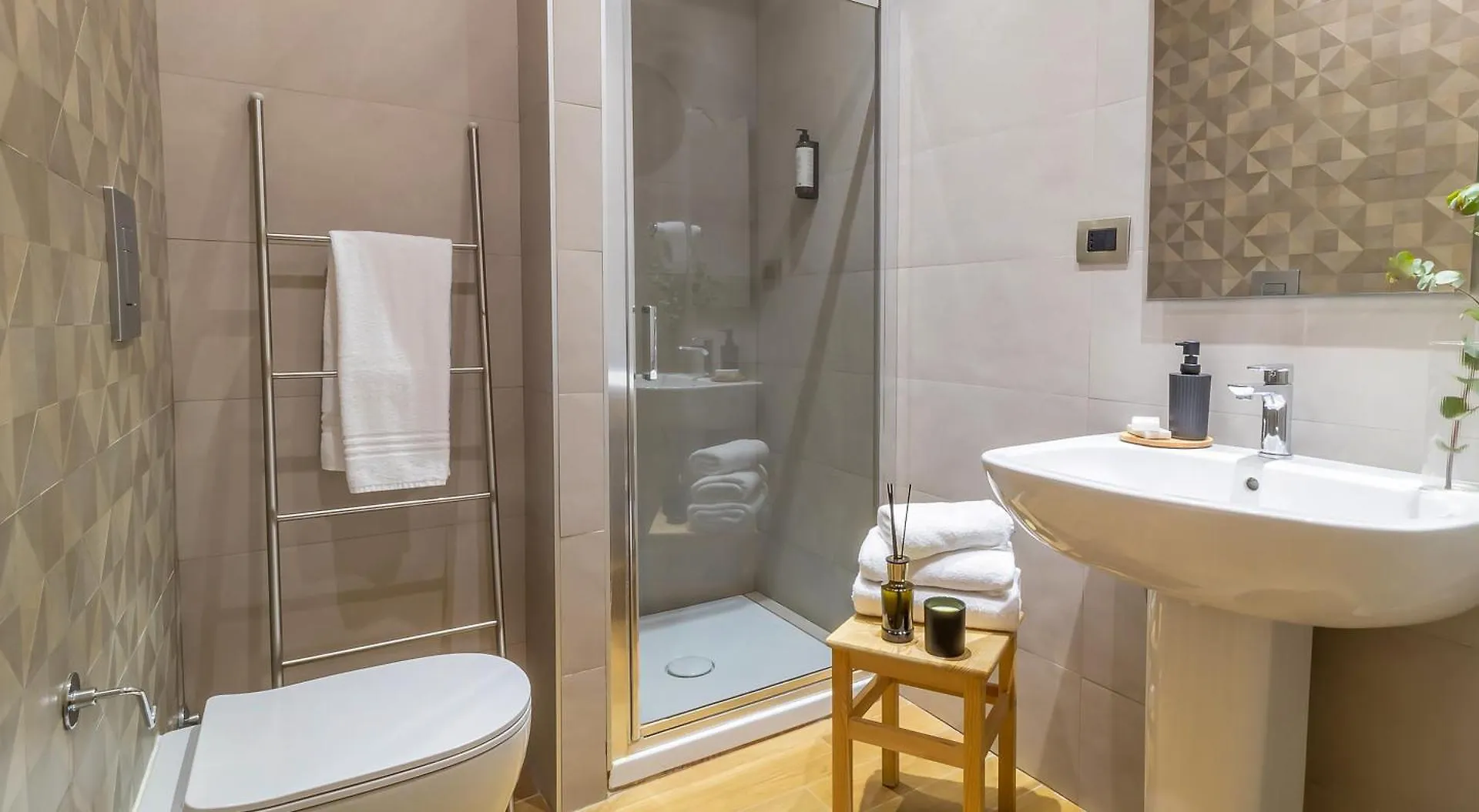 ** לינה וארוחת בוקר נאפולי Musto Suites & Rooms איטליה