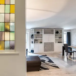 black-and-white-suite.it-romehotels.com/